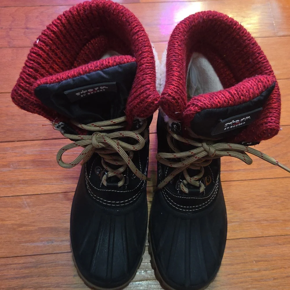 Storm by Cougar Creek Snow Boot size 6
